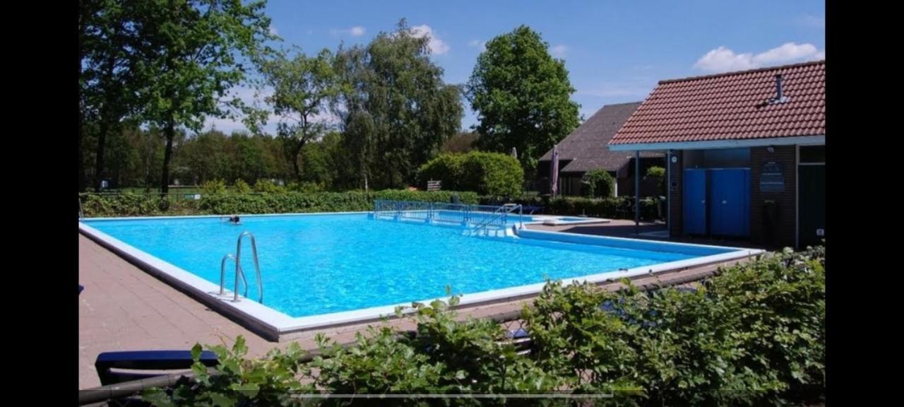 2 -3 persoons chalet in bosrijk park Kempenbos-Duc de Brabant Villa Diessen Buitenkant foto